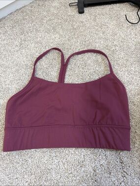 Women’s Strappy Sports Bra - Burgundy